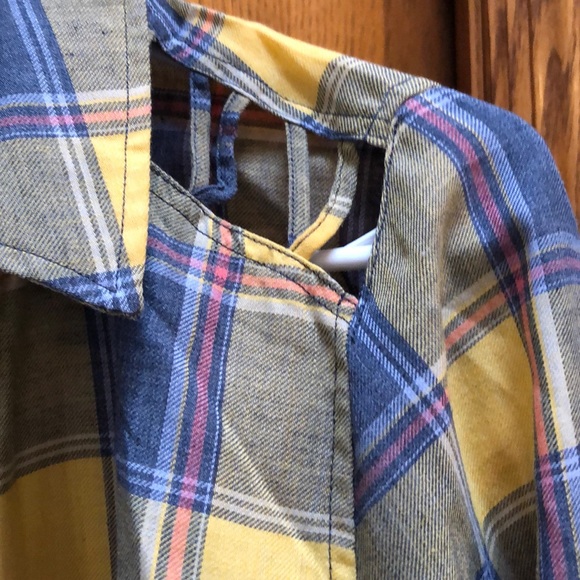 Flannel - Picture 2 of 3